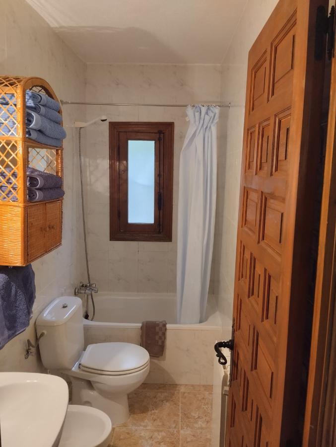 Apartamentos Condado De Miranda Miranda del Castanar Bagian luar foto