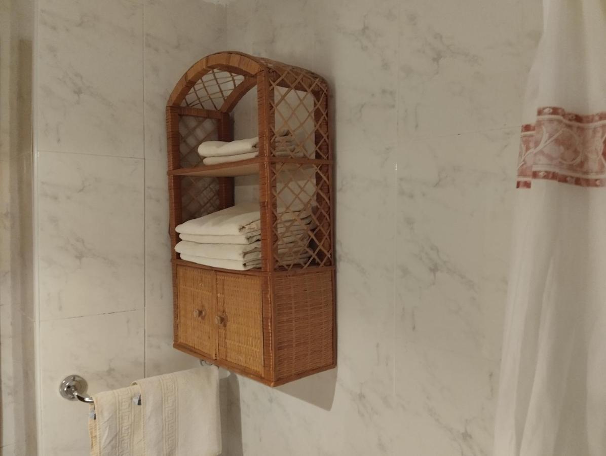 Apartamentos Condado De Miranda Miranda del Castanar Bagian luar foto